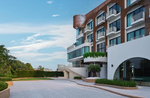 Samut Sakhon Hotel | Phetara Hotel Mahachai by PCL