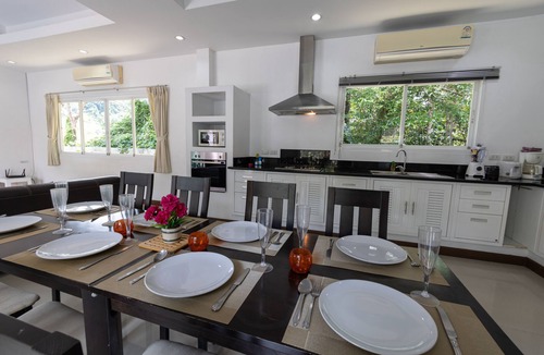Chalong Villa | Phikun Private Pool Villa