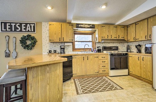 Phillips House | Phillips Cabin w/Lake Views & Private Dock!