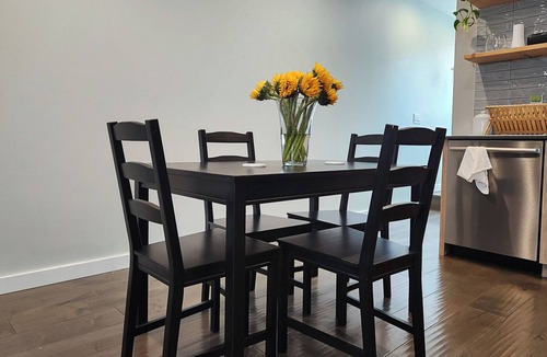 Phinney Ridge House | Phinney Ridge Comfy Digs!