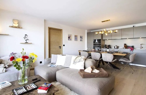 Bergers Apartment | PHOB02 Beautiful, bright 80 m2 apartment with mountain views
