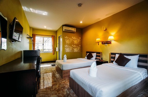 Nai Wiang Hotel | Phoemphoon 2 Hotel