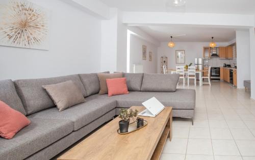 Ierapetra Apartment | Phoenix Apartment