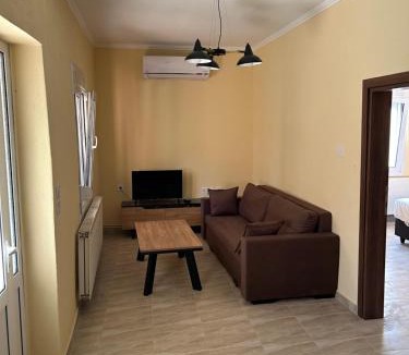 Topeiros Apartment | Phoenix Apartment