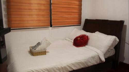 Cavite House | Phoenix Bliss - Amber