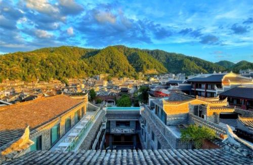 Fenghuang Bed & Breakfast | Phoenix Hall Historic Residence