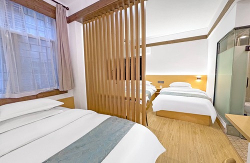 Fenghuang Hotel | Phoenix Haven