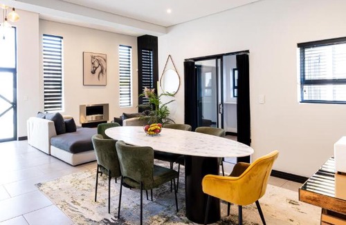 Bloubergstrand House | Phoenix Home