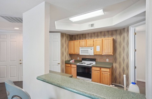 Deer Valley Condo | Phoenix Oasis: Relax by the Pool in Paradise!