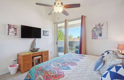Deer Valley Condo | Phoenix Oasis: Relax by the Pool in Paradise!