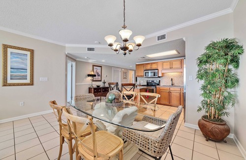 Orange Beach East Condo | Phoenix X 1514 | Breathtaking Top Floor Views | By FloraBama | My Beach Getaways