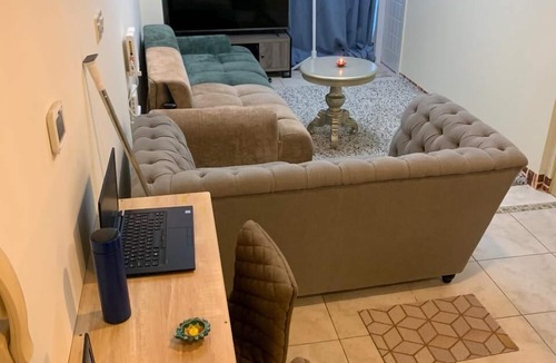 Jumeirah Beach Residence Hostel | PHOENIXWAVES FOR HOMES RENTEL L.L.C