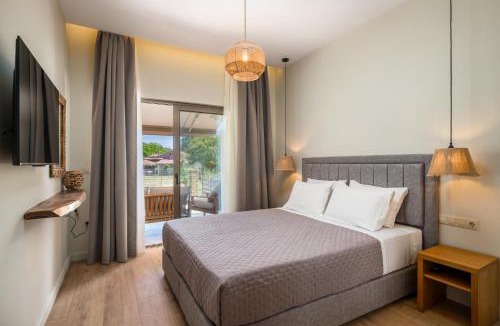 Ipsos Apartment | Phos Elegant Residences by Konnect, 400m to the beach