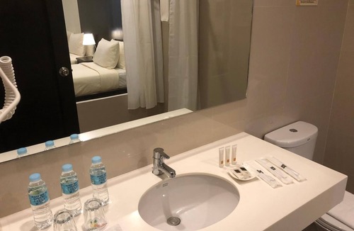 Ormoc Hotel | Piña Suites