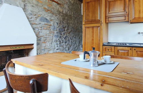 Lenno Apartment | Piazza Campidoglio 5