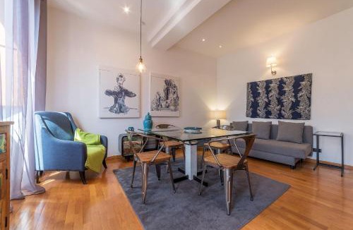 Rione IV Campo Marzio Apartment | Piazza di Spagna Stylish Flat