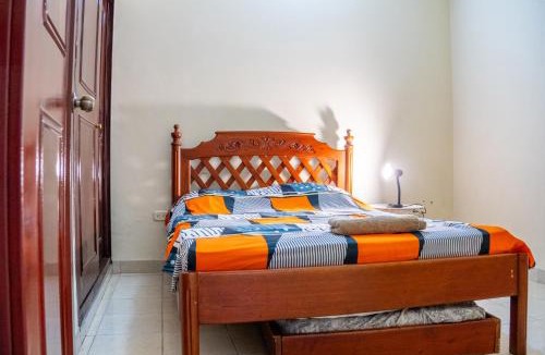Cali House | Piazza Granada