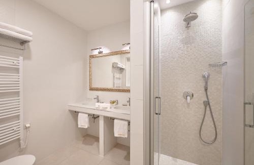 Old Town Hotel | Piazza Heritage Hotel