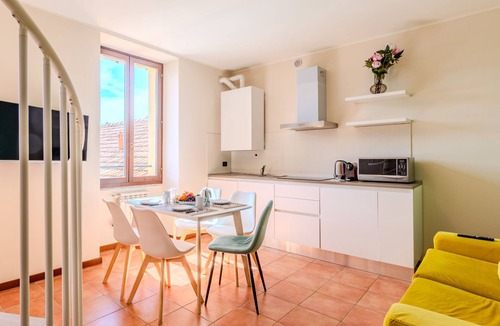 Acquaseria Apartment | Piazza San Giuseppe by Interhome