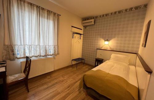Bacau Hotel | Piazzetta Bacau