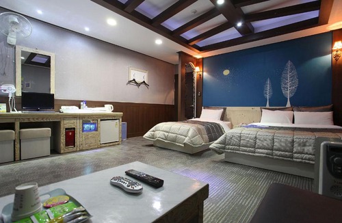 Bongmyeong-dong Hotel | Picasso Motel