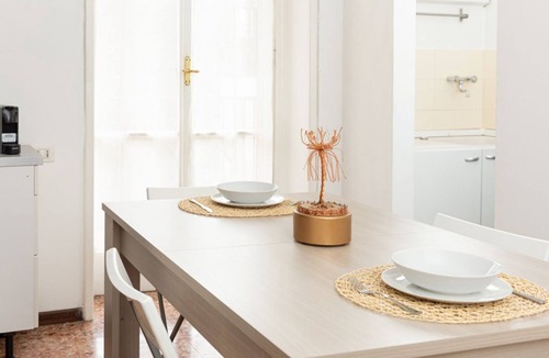 Guastalla Apartment | Picasso - Spacious Exclusive Apartment