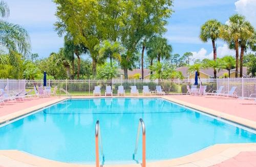 Crown Pointe House | Piccadilly Place