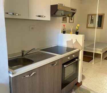 Meina Apartment | Piccolo Relax