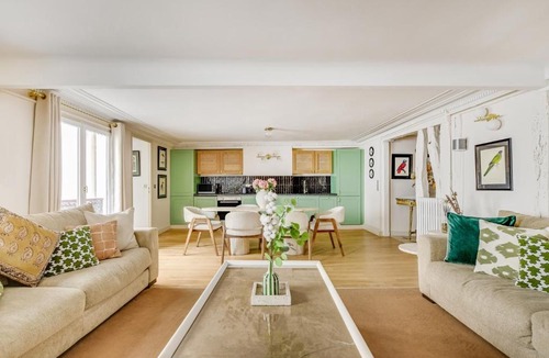 Quartier du Faubourg-Montmartre Apartment | Pick A Flat's Apartment in Opéra/Grands-Boulevards - Rue de Provence