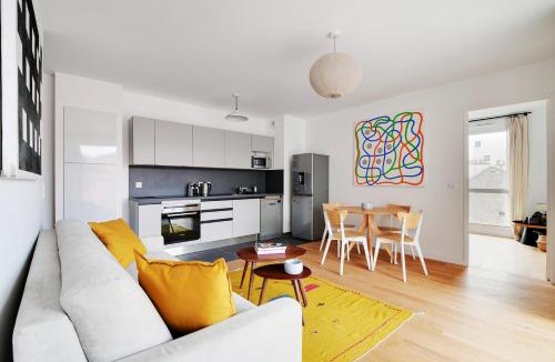 Clichy Apartment | Pick A Flat's Apartments with Terrace in Clichy - Boulevard Jean-Jaures