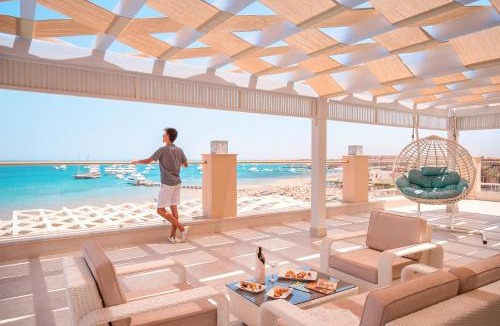 Al Mamsha El Seyahi Resort | Pickalbatros White Beach Resort - Hurghada