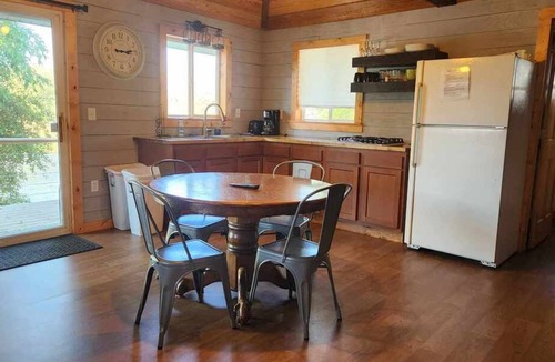 Fremont Cabin | Pickerel Cabin - Fremont, WI