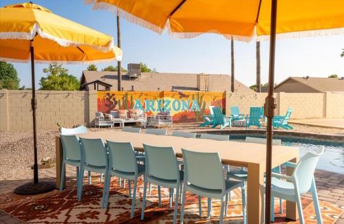 Glendale House | Pickleball & Mini Golf Karaoke Game Room