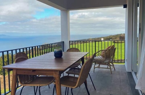 Lajes do Pico House | Pico Azores - Family house S. Jorge view