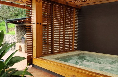 Putuchi Villa | Picotacucho charming villa with jacuzzi and turkish - 16 PAX - 15 min from downtown.