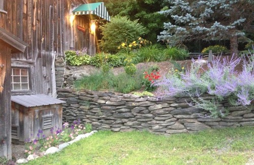 Manchester Center House | Picture Perfect Vermont log cabin - close to everything Manchester has to offer