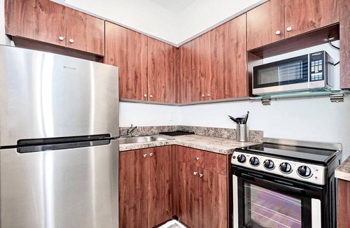 Deerfield Beach Apartment | Pier Walk Beach Studio 103 | Sleeps up to 3