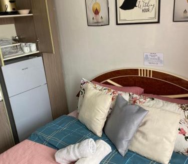Highway Hills Hotel | Pierrecondotel