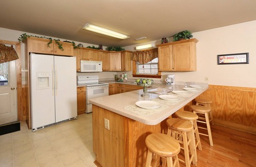 Pigeon Forge Villa | Pigeon Forge 207 - Three Bedroom Villa, Sleeps 18