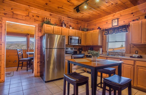 Pigeon Forge Villa | Pigeon Forge 66 - Three Bedroom Villa, Sleeps 8