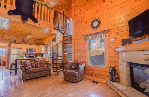Pigeon Forge Villa | Pigeon Forge 66 - Three Bedroom Villa, Sleeps 8