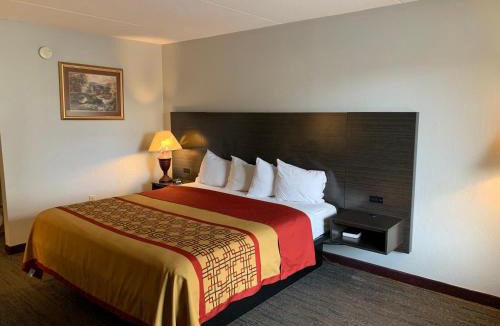 Pigeon Forge Hotel | Pigeon Forge Parkway Inn