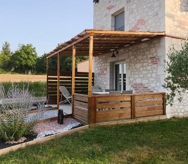 Moncaut House | Pigeonnier de campagne