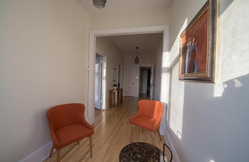 Old Trois-Rivieres Apartment | Pignon sur Parc