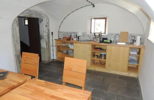 Binzwangen House | Pilger- und Radlerherberge Herberge im Hofhaus