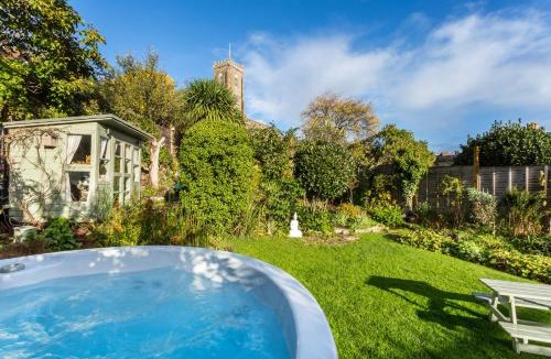Minehead House | Pilgrim Corner