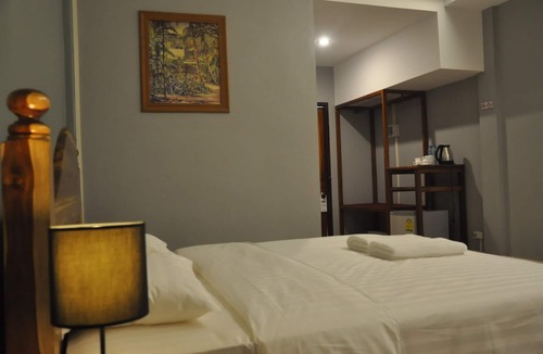 Savannakhet Hotel | Pilgrim's Kitchen & Inn