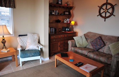 Courtenay Cabin | Pilgrims Seaside Cabin