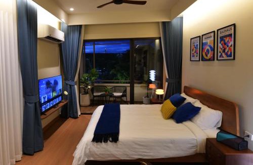 Khao San House | Pillow & Paper