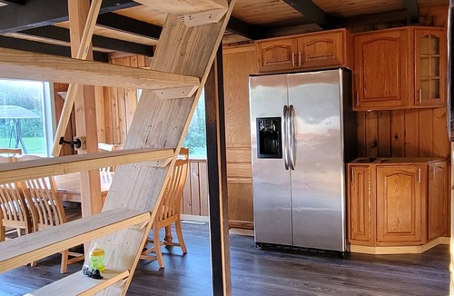 Grayling Cabin | Pine Acres Getaway- North.